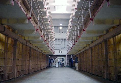 5 Famous Prisoners Who Haunt Alcatraz - HubPages