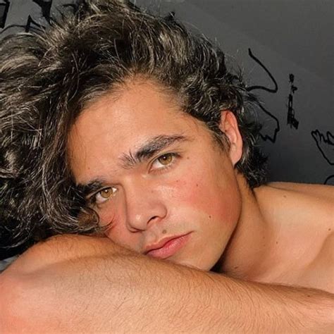 Biografía de Charlie López Edad estatura pack novia Tiktok