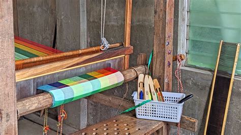 Iloilos Women Weavers Put A Traditional Spin On Sustainable Fashion