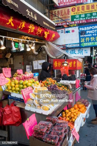 96 Chinatown Flushing Stock Photos High Res Pictures And Images