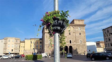 Fioriere Pali Della Luce Via Cristoforo Colombo Terni1