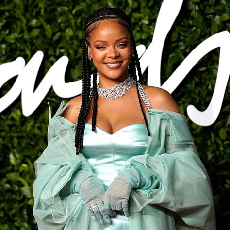 Rihanna Will Headline 2023 Super Bowl Halftime Show | Us Weekly