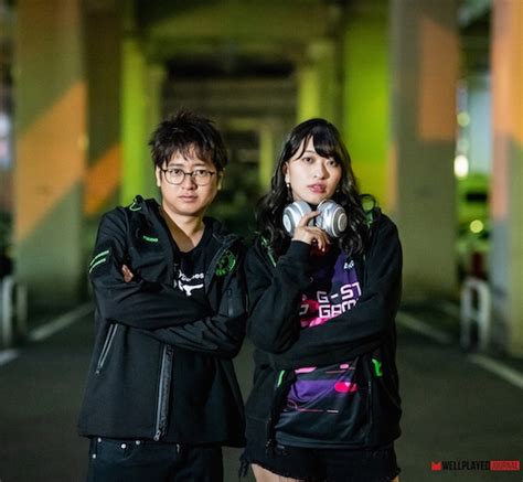 Gravure Idol Yuka Kuramochi Announces Marriage To Pro Gamer Fuudo Tokyo Kinky Sex Erotic And