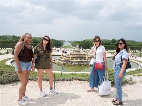 Versailles Gardens Tour from Paris with Skip the Line Palace Access