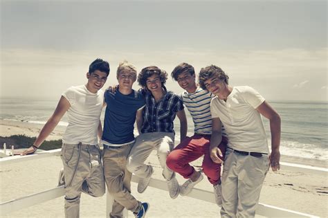 What Makes You Beautiful photo shoot | One direction, One direction ...