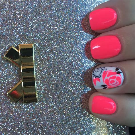 Hot pink rose nails Hot Pink Roses, Rose Nails, Exchange, Nail Polish, Fashion, Moda, Fashion ...