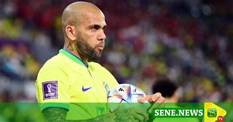 Espagne La star brésilienne Dani Alves arrêtée par la police et