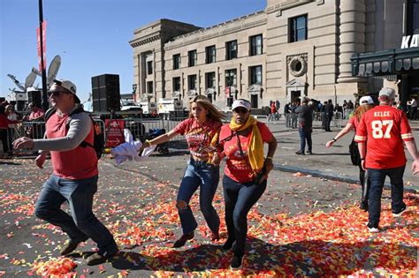 Heroic Kansas City Chiefs Fans Appear To Tackle One Of The Super Bowl