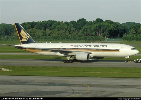 9V SRL Boeing 777 212 ER Singapore Airlines Aldo Bidini JetPhotos