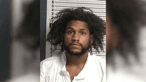 Las Cruces Man Arrested Accused Of Pointing Weapon Hitting Girlfriend