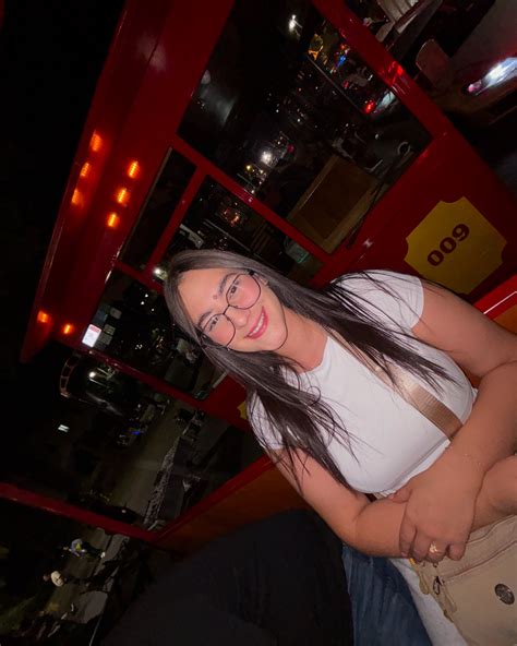 Caroline Colombo (@carolineayc) • Instagram photos and videos