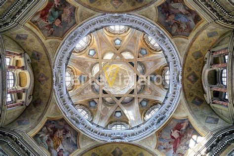 Chiesa Di San Lorenzo Torino Piemonte Italia Chiesa Barroco