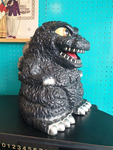 VINTAGE FIGURE GODZILLA, Hobbies & Toys, Collectibles & Memorabilia ...