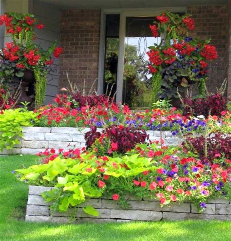 17 Fantastic Terraced Flower Garden Ideas