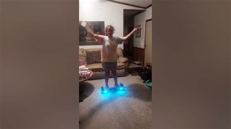 Sweet Little Bumble Bee Dance On Hoverboard Hoverboard Youtube