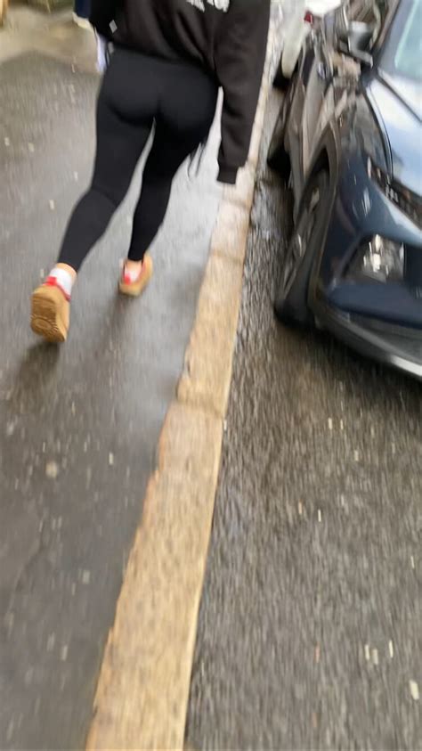 HOT Redhead PAWG Black Leggings Spandex Leggings Yoga Pants Forum