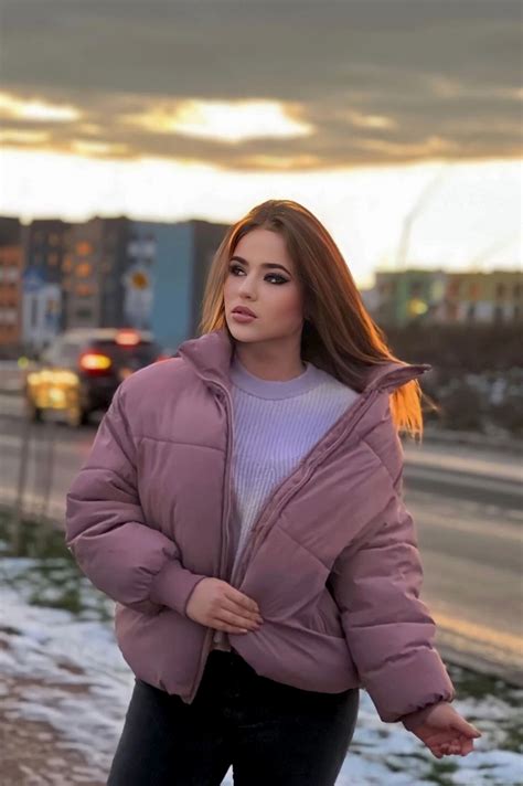 Julia Yo Hazel Eyes Brunette Hair Id