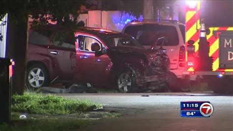 2 Hospitalized After Driver Hits Mdpd Cruiser In Nw Miami Dade Wsvn