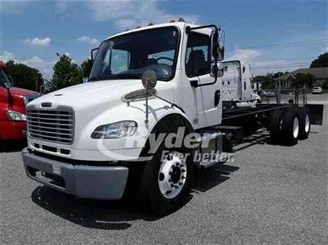 Freightliner M2 106 2013 Heavy Duty Trucks