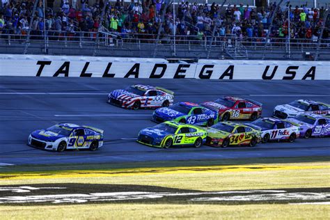 Elliott Advances In NASCAR Playoffs With Talladega Victory The