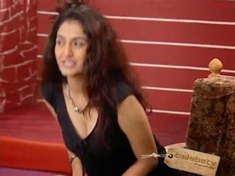 Neha Mehta Aka Anjali Taarak Mehta Showing Hot Cleavage Sexy Celebs World