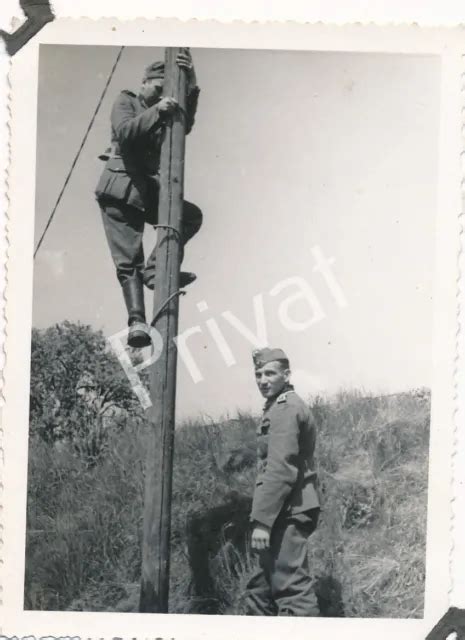 FOTO WKII WEHRMACHT Fernsprecher F268 Soldat Unterhof R Pfalz Leitung