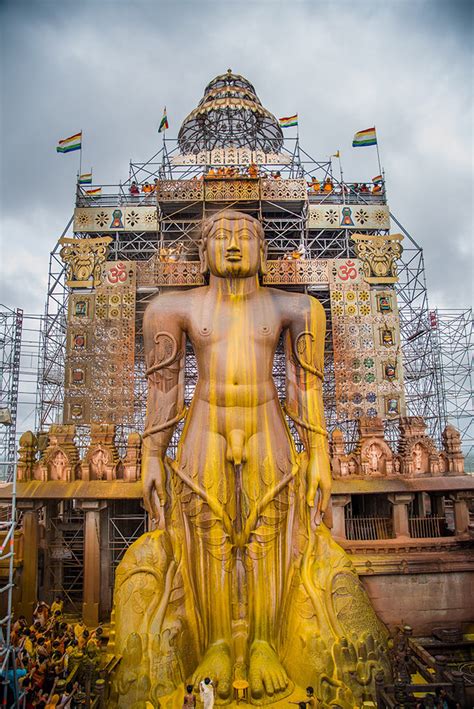 Mahamastakabhisheka at Shravanabelagola: Beautiful Photo Series By Shreenivasa Yenni - 121Clicks.com