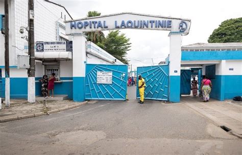 Douala S Rie De Suspensions L H Pital Laquintinie Apr S Le Scandale