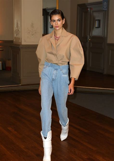 Off-White lanciert die preisgünstigere Kollektion "For All" | Наряды ...