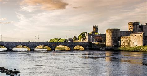 Limerick City Hotels | Find and compare great deals on trivago