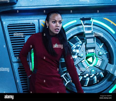 antenne En premier Cadre zoe saldana star trek uniform Déduire Accepté