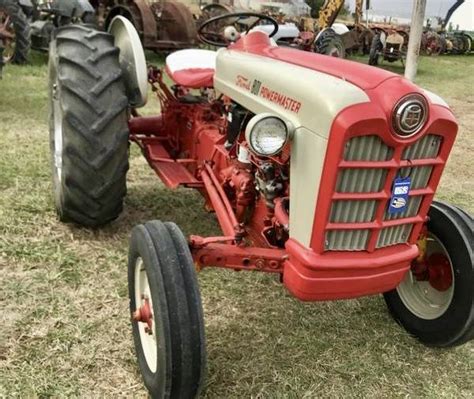 Pin On Ford Tractors Tractors Vintage Tractors Antique Tractors