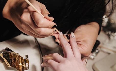 Así es la nueva manicura nude que está arrasando esta temporada