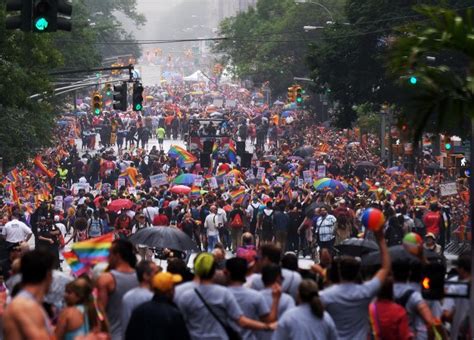 Masiva Marcha Del Orgullo Gay En Nueva York Festej Hist Rico Fallo De La Corte