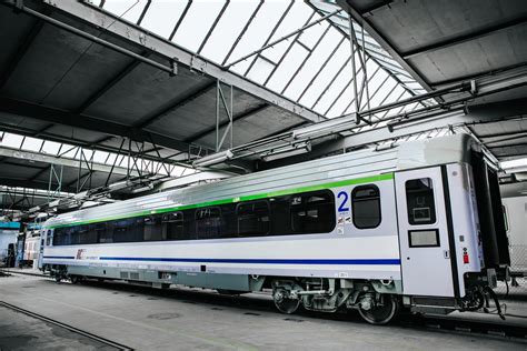 PKP Intercity odebrało 60 z 90 zmodernizowanych wagonów przez H