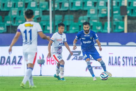 10 Man Chennaiyin FC Hold Bengaluru FC In ISL 2022 23