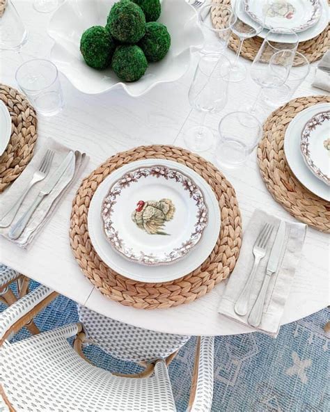 21 Fantastic Examples of Farmhouse Thanksgiving Table Décor