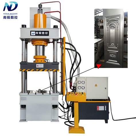 Nadun Ton Four Column Hydraulic Press Machine Expert Steel Door