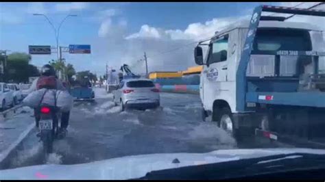 V Deo Alagamentos Na Avenida Recife Causam Complica Es No Tr Nsito Da