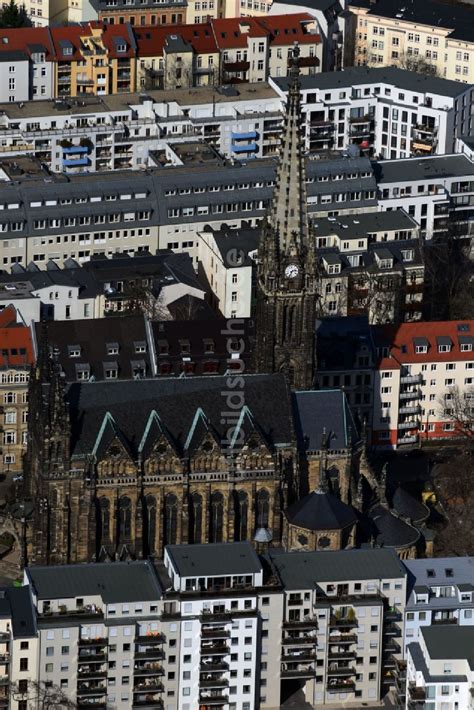 Leipzig Aus Der Vogelperspektive Kirchengeb Ude Der Peterskirche An