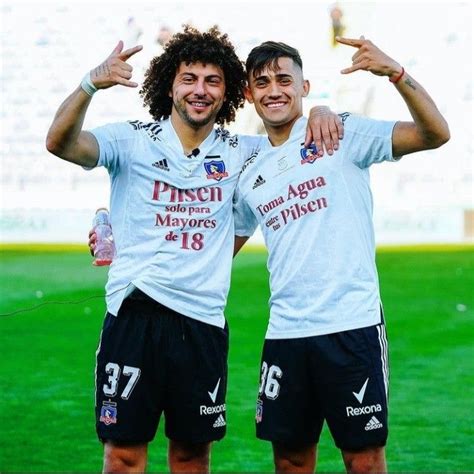 Pin En Colo Colo Insignias De Futbol Temas De F Tbol Fotos Bacanes