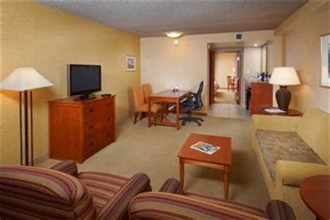 Denver Airport Embassy Suites Information