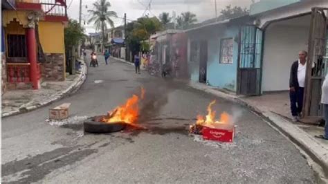 Residentes Protestan En Jarabacoa Porque Tienen Varios D As Sin Energ A