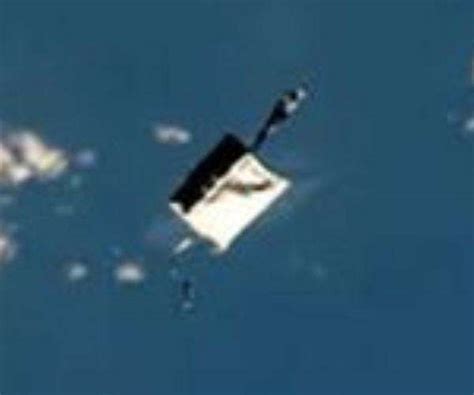 Lost in space: $100,000 tool bag from NASA spacewalk