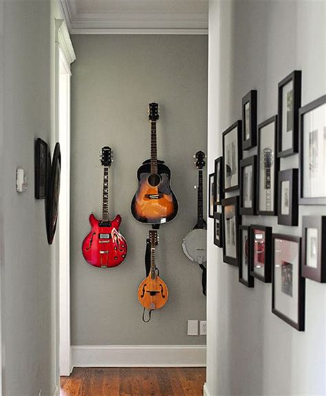 simple-guitar-display-ideas-in-the-hallway | HomeMydesign