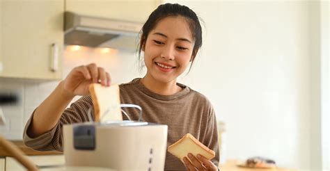 生理前は過食に注意！食欲が止まらない原因と対処法を専門医が解説｜楽しむ・学ぶ｜養命酒製造株式会社