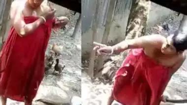 Desi Married Boudi Bathing Secretly Captured By Neighbour Porn Indian Film