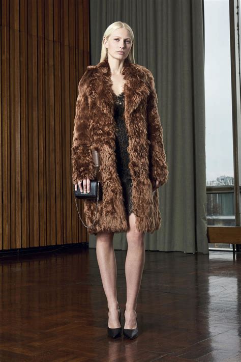 Givenchy Pre-Fall 2016 Collection Photos - Vogue