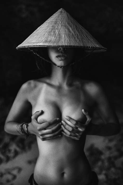 Image Tagged With Galina Berezovskaya Yanis Gusak Art Nude Mareklucin On Tumblr