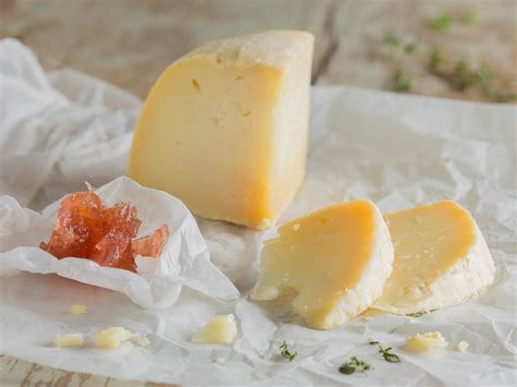 Il Formaggio Di Fossa Storia Rito E Gusto Di Un Inconfondibile Dop